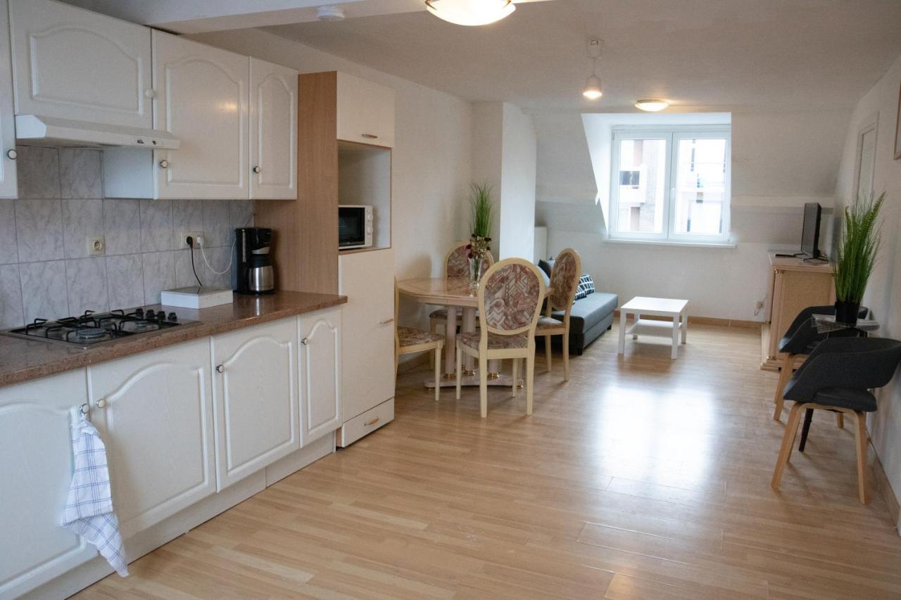 West Side Roses Appartement Oostende Exteriör bild